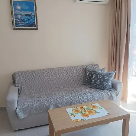 за гости снежи Appartement Balchik