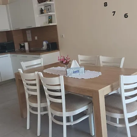 Appartement за гости снежи